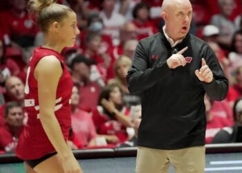 BREAKING NEWS: Wisconsin Badgers Women’s Volleyball fans reacts in shock (Overjoyed) as former head coach Pete Waite returns to Former team as….”