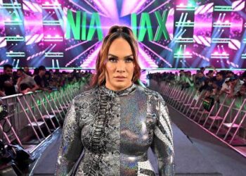 BREAKING:Nia Jax Just Responded To CM PUNK’S Line About Roman Reigns Father…